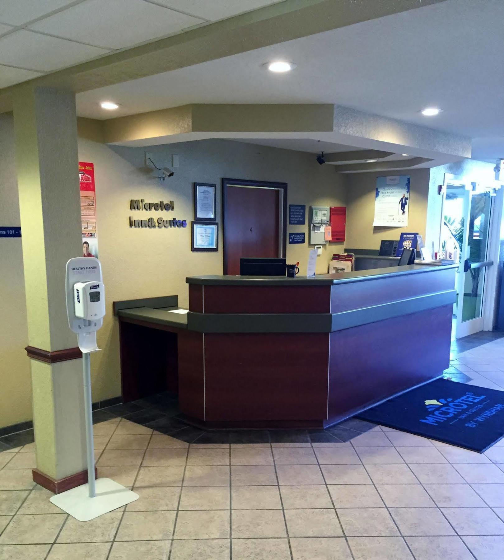 Microtel Inn & Suites Beckley East Exteriör bild