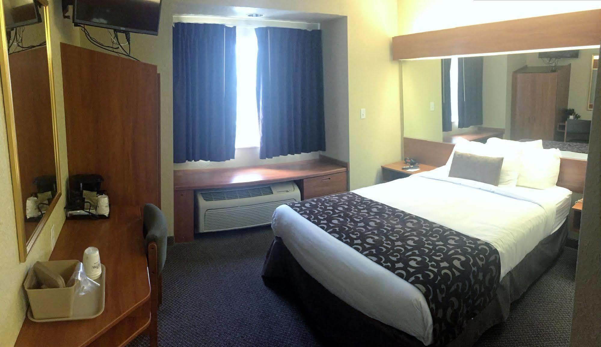 Microtel Inn & Suites Beckley East Exteriör bild