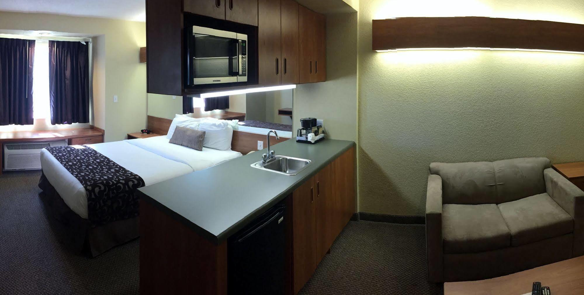 Microtel Inn & Suites Beckley East Exteriör bild