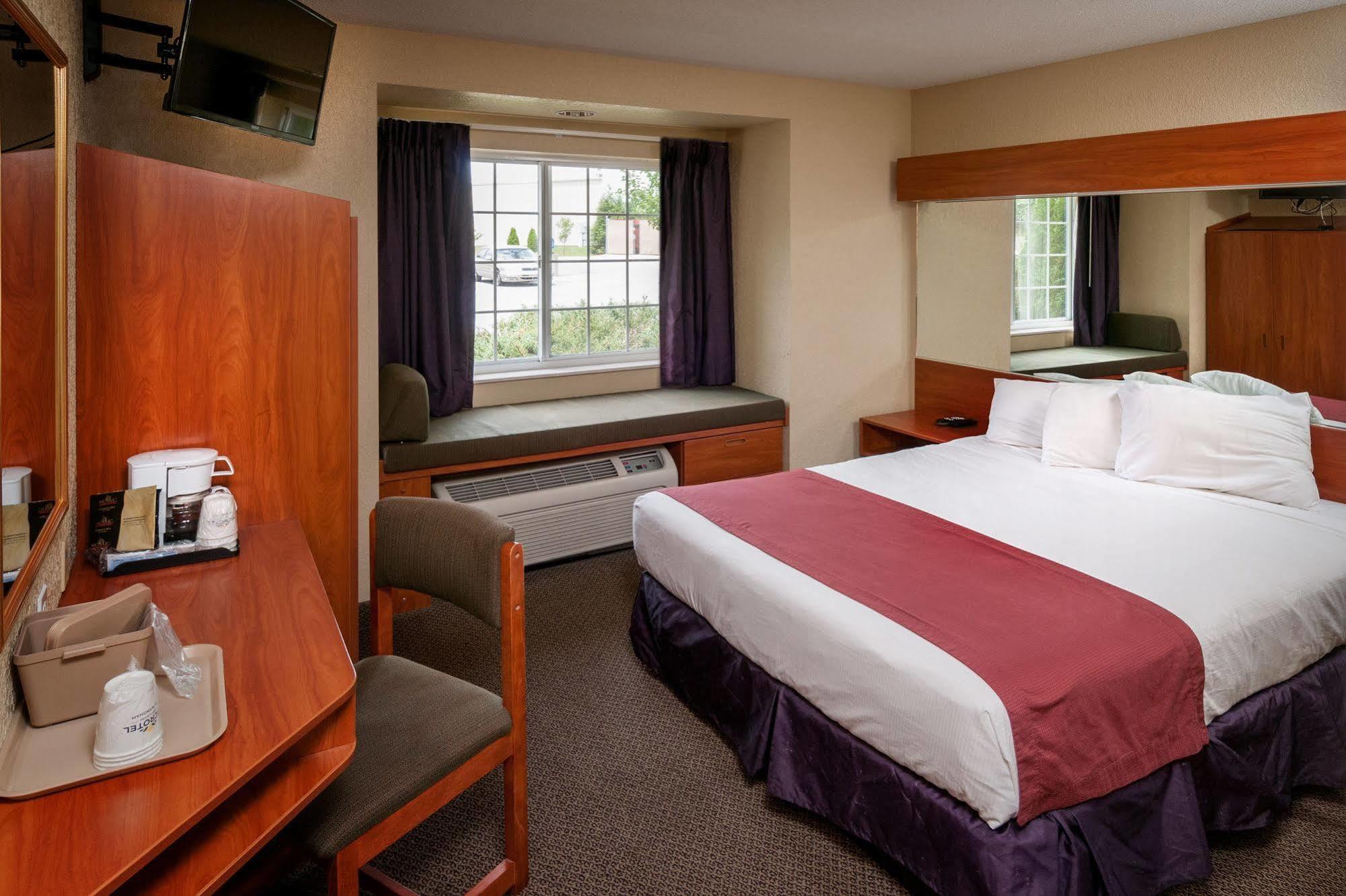 Microtel Inn & Suites Beckley East Exteriör bild